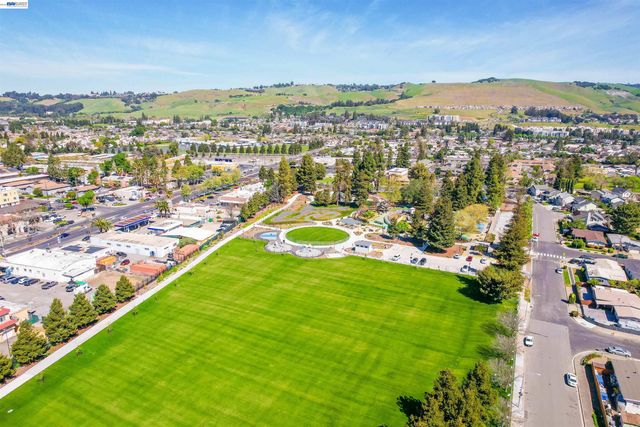 28458 Etta Ave, Hayward, CA 94544