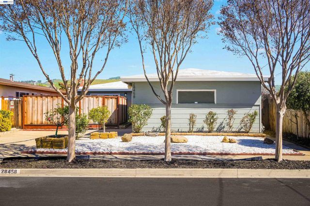 28458 Etta Ave, Hayward, CA 94544