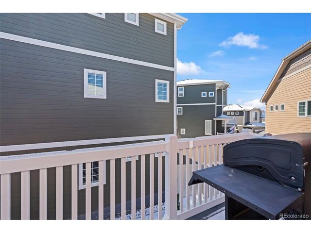 1016 Sugarloaf Ln, Erie, CO 80516