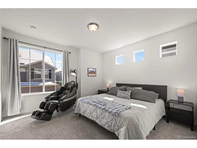 1016 Sugarloaf Ln, Erie, CO 80516