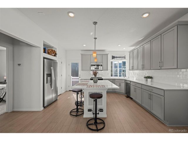 1016 Sugarloaf Ln, Erie, CO 80516