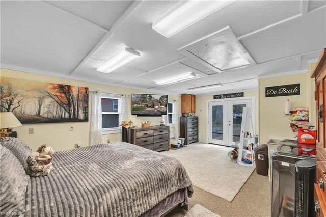 21 Executive DR, Newport News, VA 23606