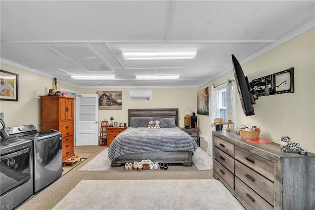 21 Executive DR, Newport News, VA 23606