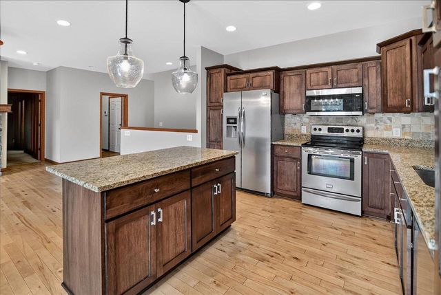 8927 Sunstone Lane, Middleton, WI 53562