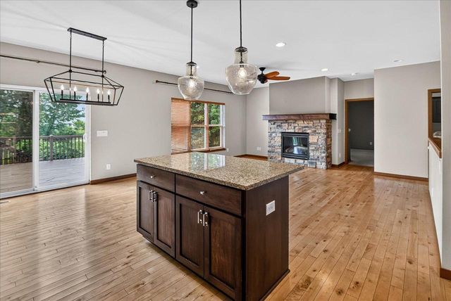 8927 Sunstone Lane, Middleton, WI 53562