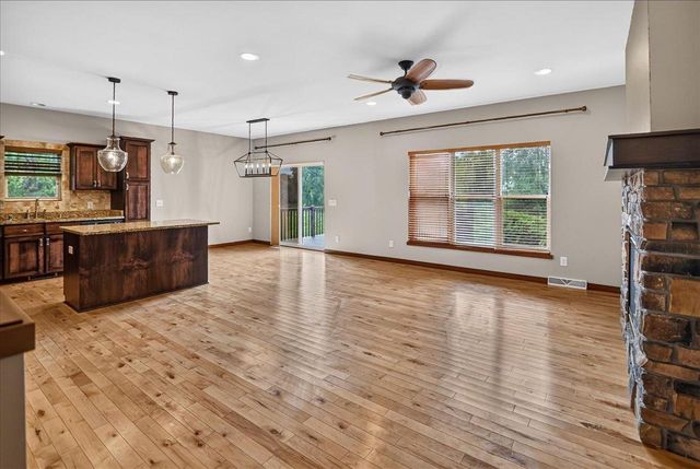 8927 Sunstone Lane, Middleton, WI 53562