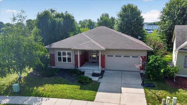 8927 Sunstone Lane, Middleton, WI 53562