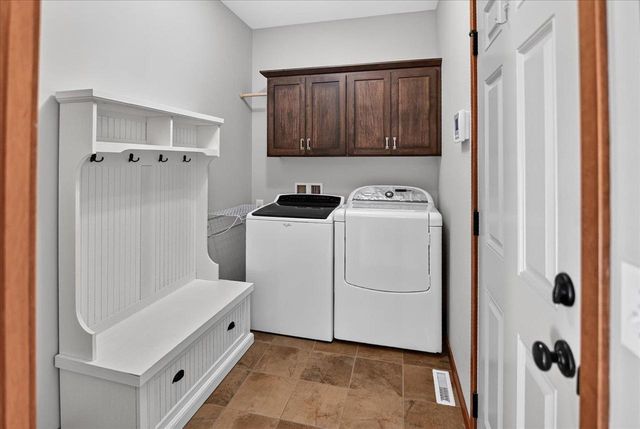 8927 Sunstone Lane, Middleton, WI 53562