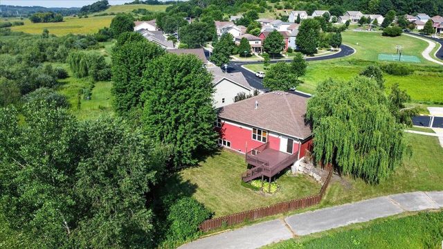 8927 Sunstone Lane, Middleton, WI 53562