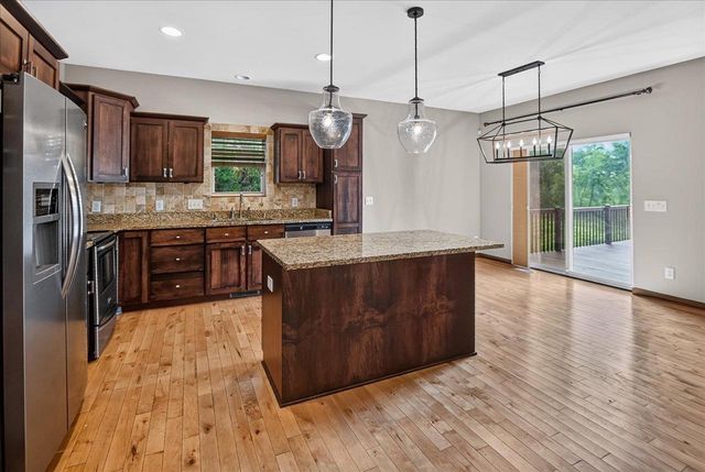 8927 Sunstone Lane, Middleton, WI 53562