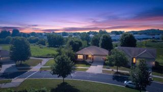 8927 Sunstone Lane, Middleton, WI 53562