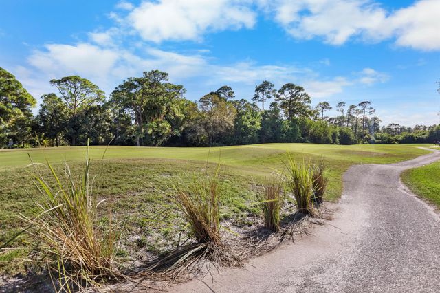 1509 SW Mockingbird Circle, Port St Lucie, FL 34986