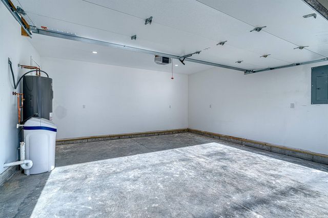 110 E Gray Street, Newburgh, IN 47630