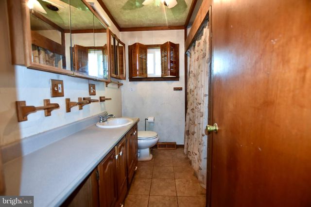 311 OAKWOOD DR, Newfield, NJ 08344