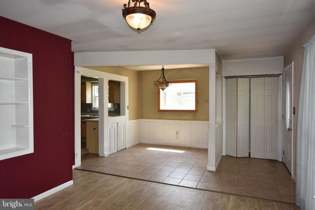311 OAKWOOD DR, Newfield, NJ 08344