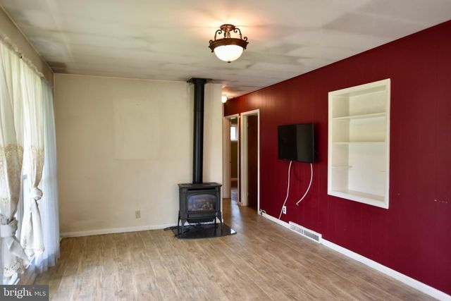 311 OAKWOOD DR, Newfield, NJ 08344