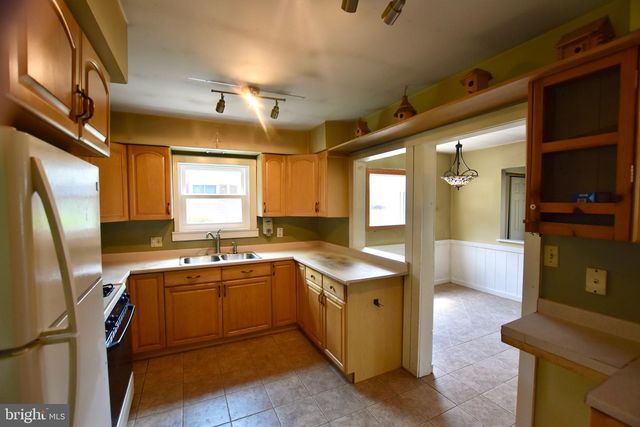 311 OAKWOOD DR, Newfield, NJ 08344