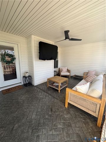 2211 Silver St, Aylett, VA 23009