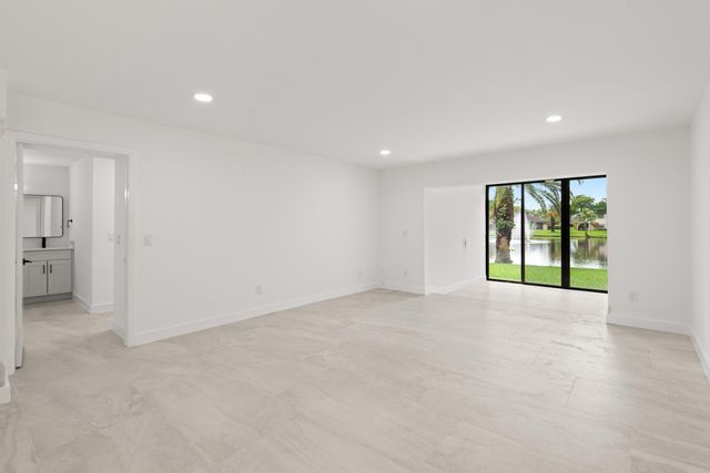 9293 Vista Del Lago 15c, Boca Raton, FL 33428