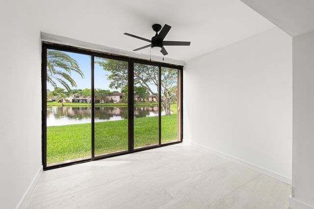9293 Vista Del Lago 15c, Boca Raton, FL 33428
