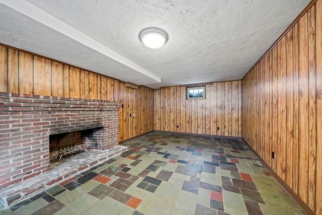 20 Dunbar St, Canton, MA 02021