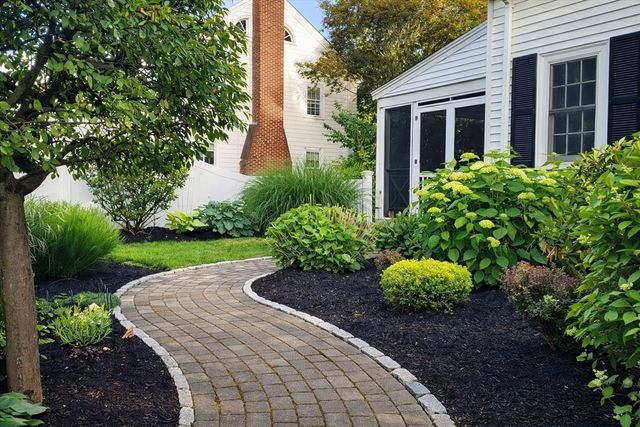 20 Dunbar St, Canton, MA 02021