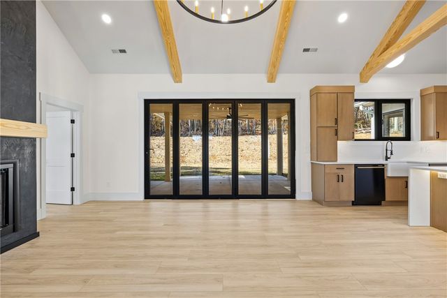 125 E Peninsula Drive, Laurens, SC 29360