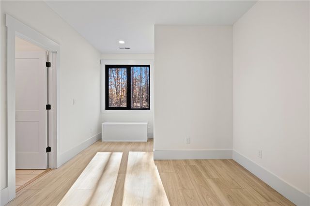 125 E Peninsula Drive, Laurens, SC 29360