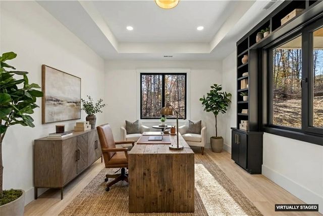 125 E Peninsula Drive, Laurens, SC 29360