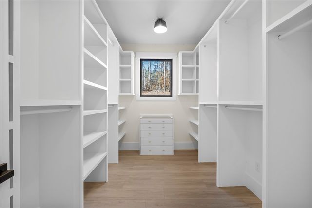 125 E Peninsula Drive, Laurens, SC 29360