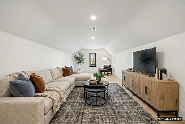 125 E Peninsula Drive, Laurens, SC 29360