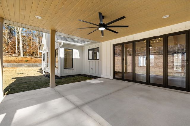 125 E Peninsula Drive, Laurens, SC 29360