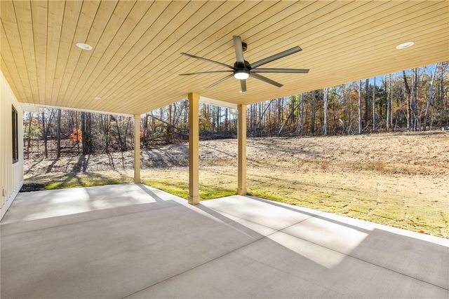 125 E Peninsula Drive, Laurens, SC 29360