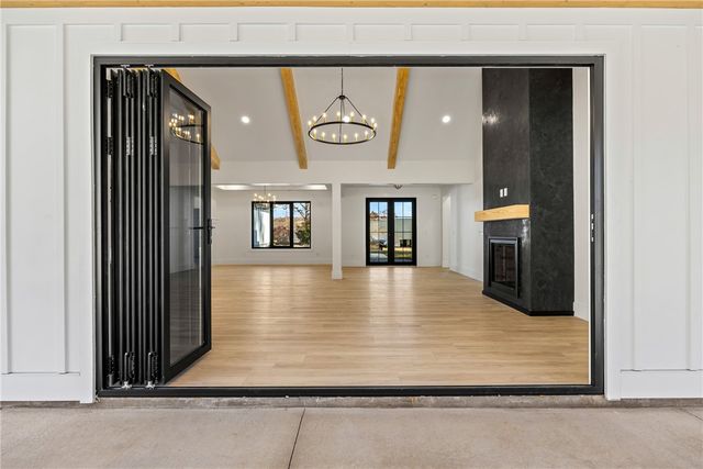 125 E Peninsula Drive, Laurens, SC 29360