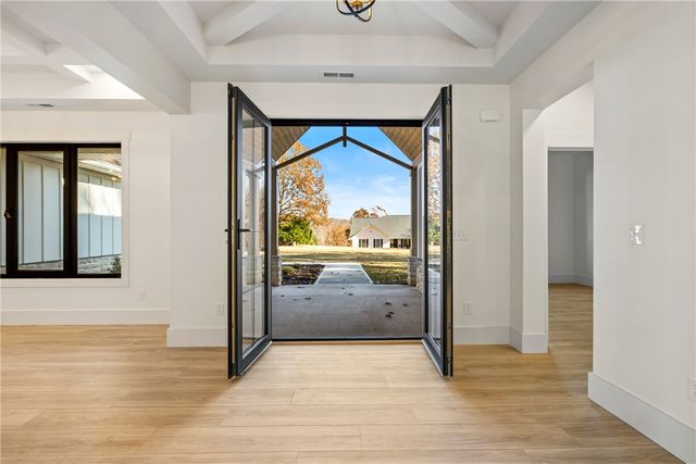 125 E Peninsula Drive, Laurens, SC 29360