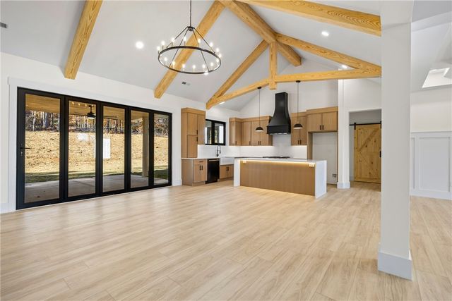 125 E Peninsula Drive, Laurens, SC 29360