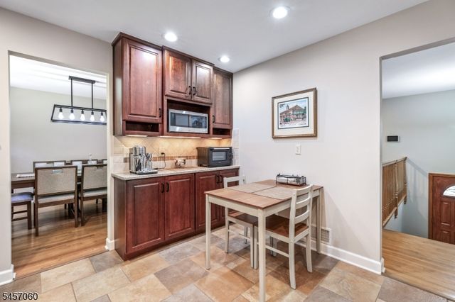47 Prospect Ave, Bridgewater Twp., NJ 08807