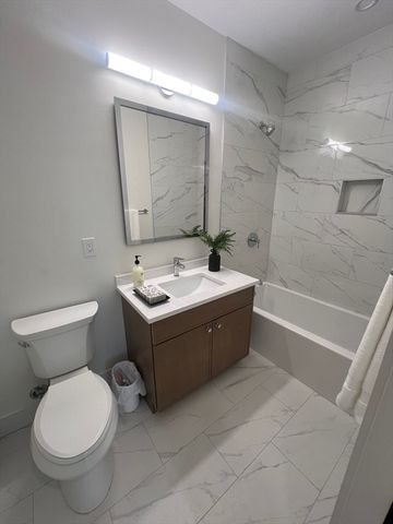 105 Sea Street 105, Quincy, MA 02169