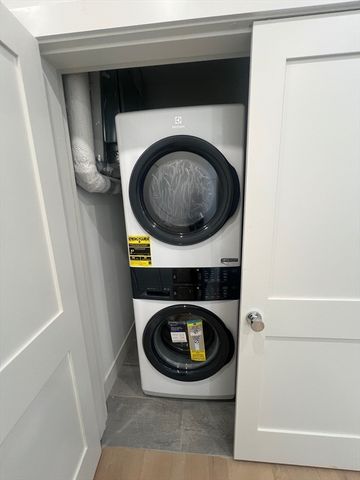 105 Sea Street 105, Quincy, MA 02169