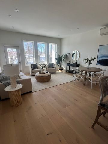 105 Sea Street 105, Quincy, MA 02169