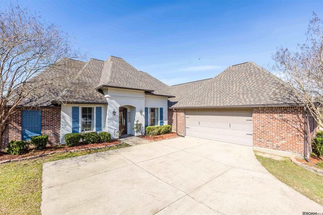 7335 Oakview Dr, Zachary, LA 70791