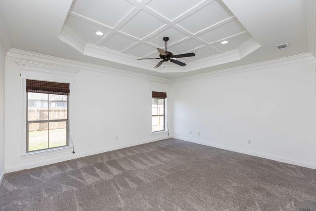 7335 Oakview Dr, Zachary, LA 70791