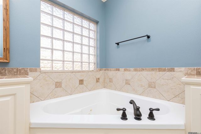 7335 Oakview Dr, Zachary, LA 70791