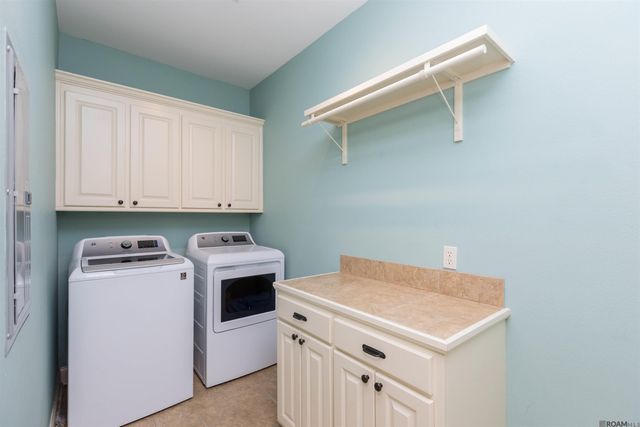 7335 Oakview Dr, Zachary, LA 70791