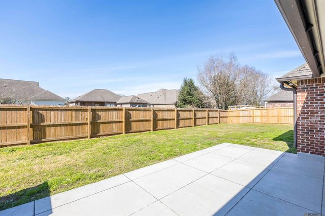 7335 Oakview Dr, Zachary, LA 70791