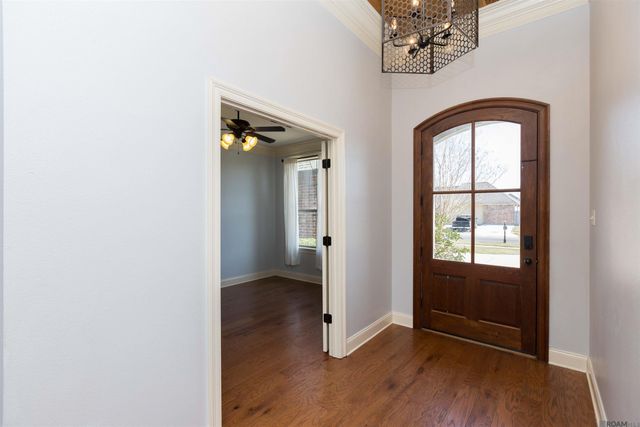 7335 Oakview Dr, Zachary, LA 70791