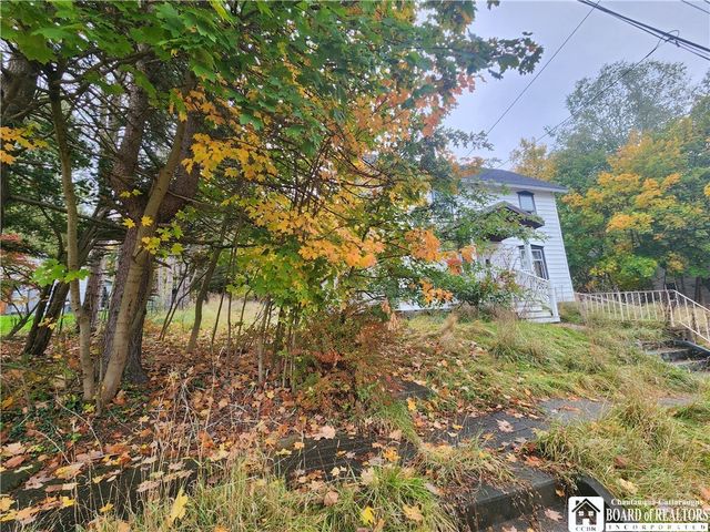 44 Vega Street, Jamestown, NY 14701