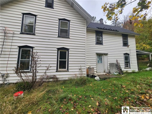 44 Vega Street, Jamestown, NY 14701