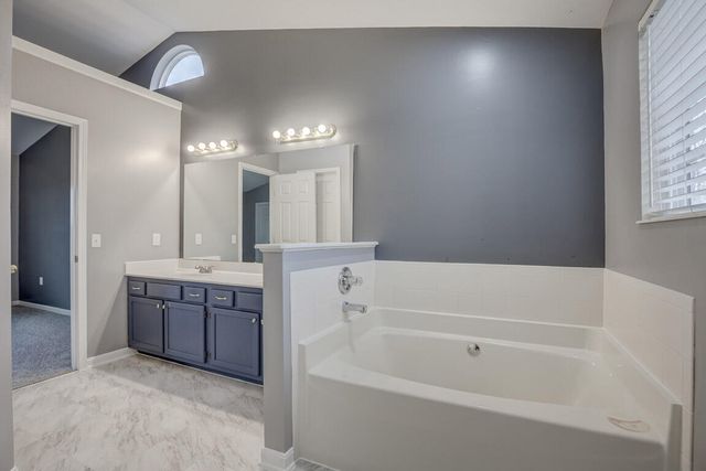 1045 Bloomfield Court, Hebron, KY 41048