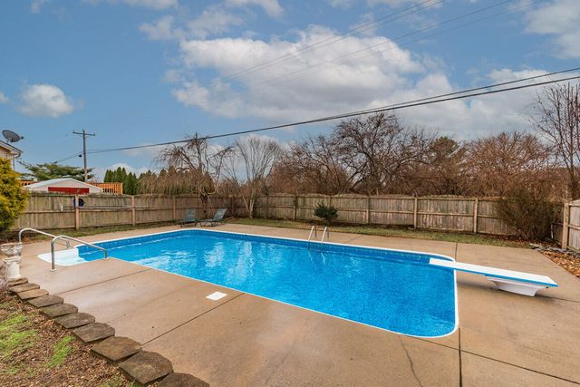 1045 Bloomfield Court, Hebron, KY 41048